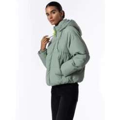 Doudoune à Capuche Atmus Hedge Vert Clair Femme - Tiffosi 8 Doudoune à Capuche Atmus Hedge Vert Clair Femme - Tiffosi -Le Dressing Parfait doudoune a capuche atmus hedge vert clair femme tiffosi 2