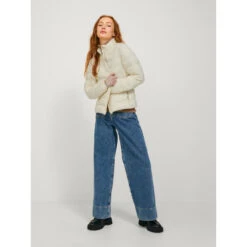 Doudoune Fine Nora Lightweight Crème Femme - JJXX -Le Dressing Parfait doudoune fine nora lightweight creme femme jjxx 2