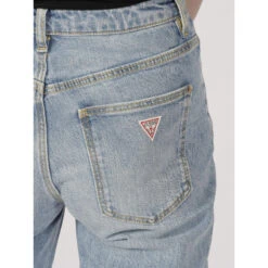 Jean Mom Bleu Clair Femme - Guess -Le Dressing Parfait jean mom bleu clair femme guess 2