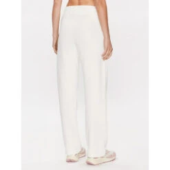 Jogging Large Ponre Blanc Femme - Ellesse 7 Jogging Large Ponre Blanc Femme - Ellesse -Le Dressing Parfait jogging large ponre blanc femme ellesse 1