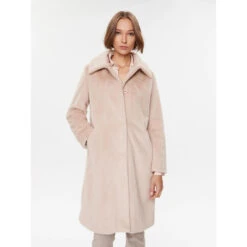 Manteau Fausse Fourrure Simonne Beige Femme - Guess -Le Dressing Parfait manteau fausse fourrure simonne beige femme guess 2