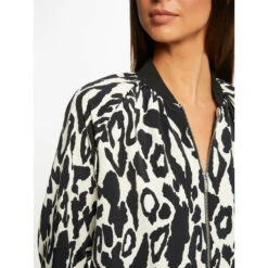 Veste Bomber Imprimé Crème Noir Femme - Morgan 9 Veste Bomber Imprimé Crème Noir Femme - Morgan -Le Dressing Parfait veste bomber imprime creme noir femme morgan 3